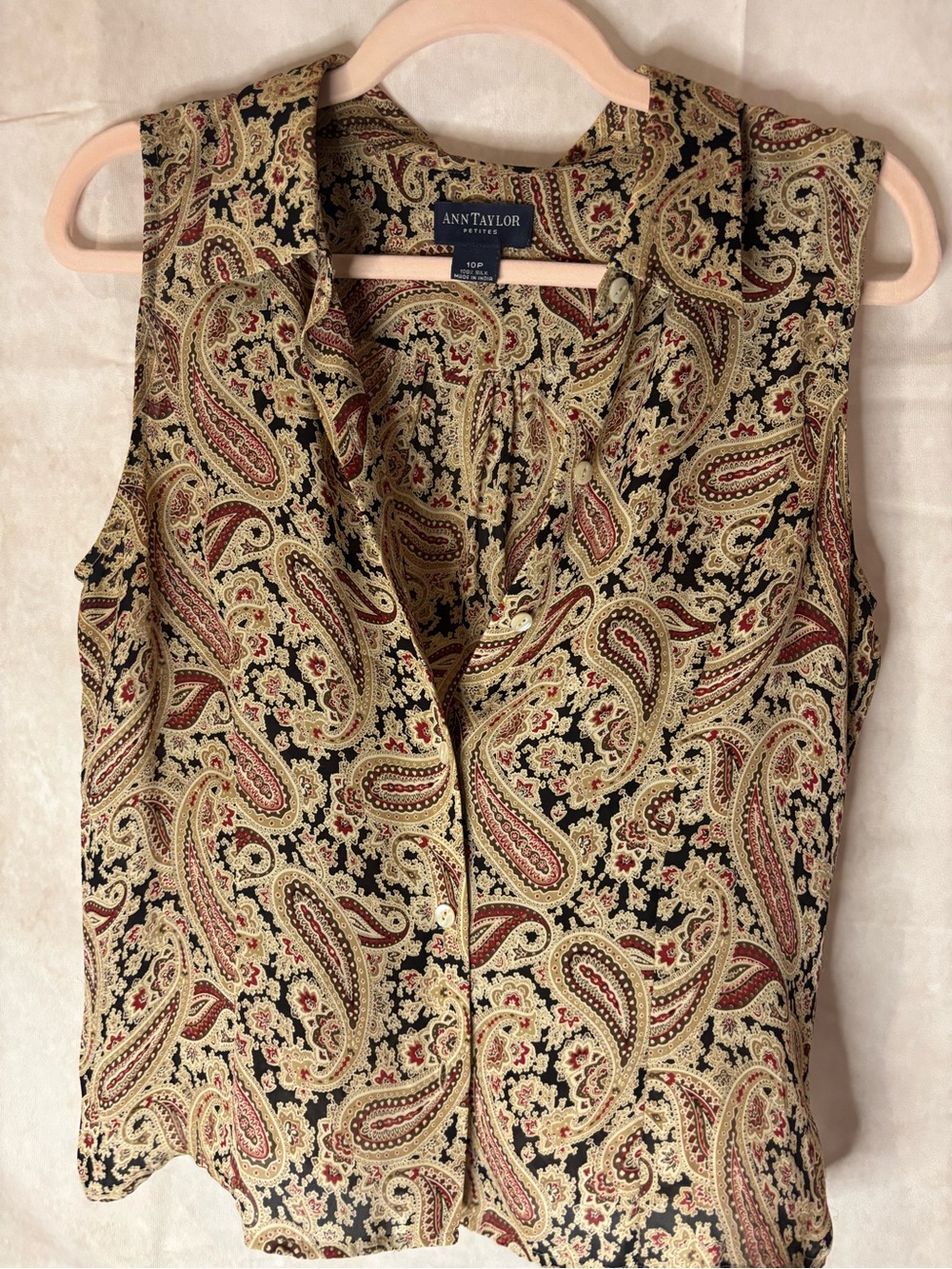 Ann Taylor Sleeveless Paisley Button-Front Blouse in Beige, Maroon, Black